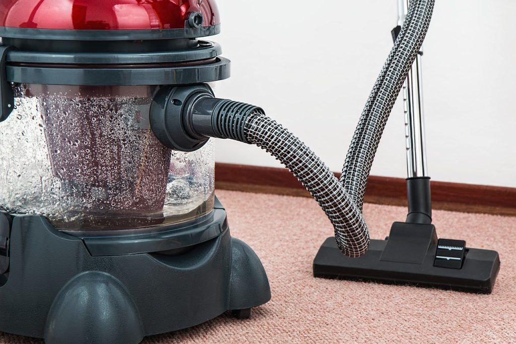 Can You Vacuum Wet Carpet? What’s Safe and What Damages Your Floors